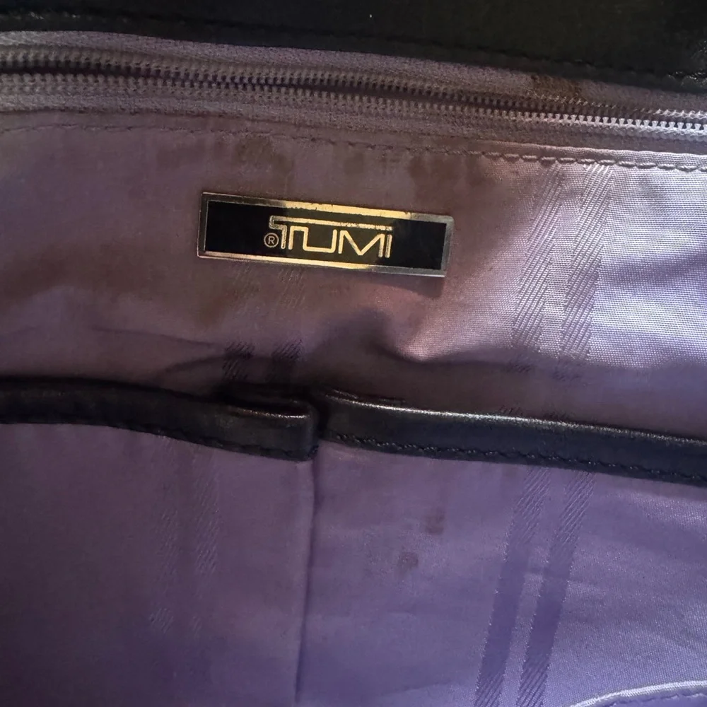 Tumi Black Men's Briefcase‎